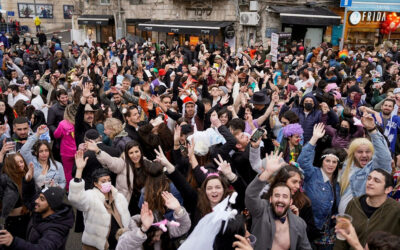 Jeruzalem houdt eerste Purim-parade sinds 1982