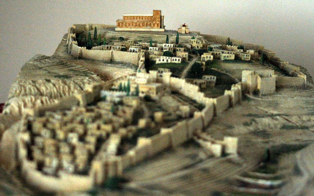 Moderne reconstructie van Jeruzalem in de 10e eeuw voor Christus vanuit de Stad van David, onderdeel van het Jerusalem Walls National Park. Foto: Yoni Shifrah via Wikimedia Commons.