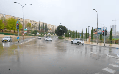 Israël ziet eerste grote regen van het jaar met meer regen op komst