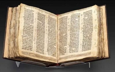 Oudste bijna volledige Hebreeuwse Bijbel tentoongesteld in Tel Aviv