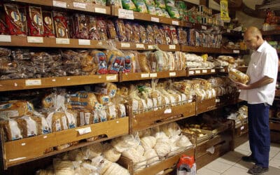 Door de overheid gereguleerde broodprijzen worden vanaf maandagochtend 22 mei met 4,9% verhoogd