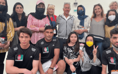 Met hulp van Sylvan Adams arriveerden een grote groep Afghaanse vrouwelijke sporters in Italië